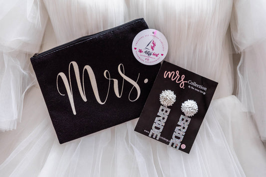 Elegant bridal pouch for wedding festivities | Perfect accessory for bride’s wedding season | Stylish and versatile bridal clutch for all bridal events.