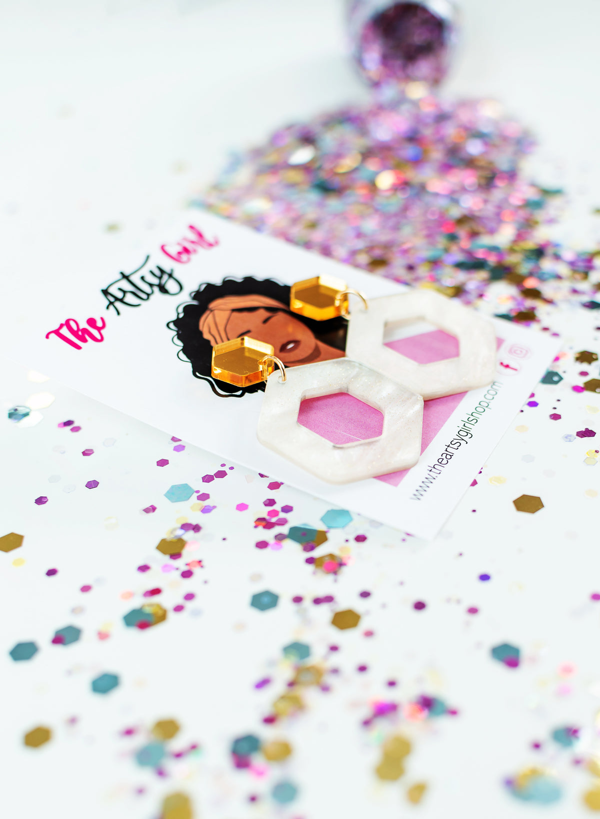 The Artsy Girl earrings on glitter